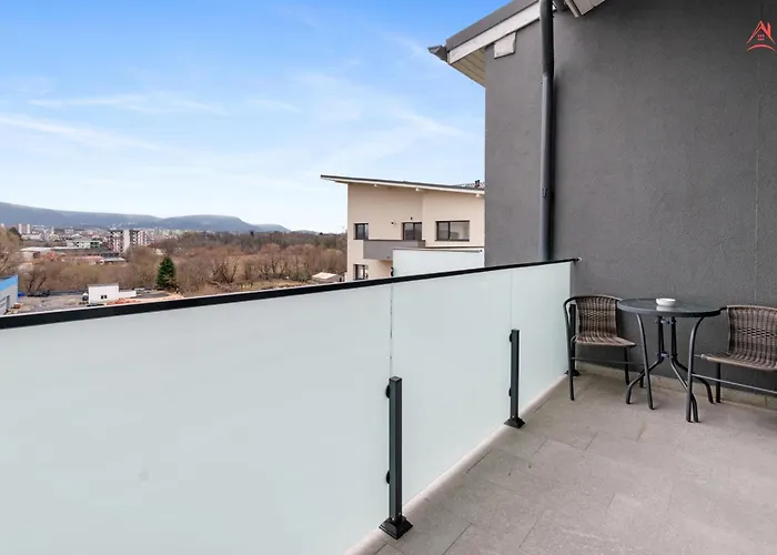 The View Vivamus Free Parking *